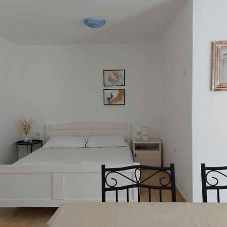 Apartmani Rukavina Cesarica Exterior foto